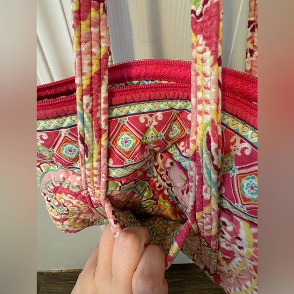 Vera Bradley Pink and Green Quilted Shoulder Bag - Picture 4 of 5